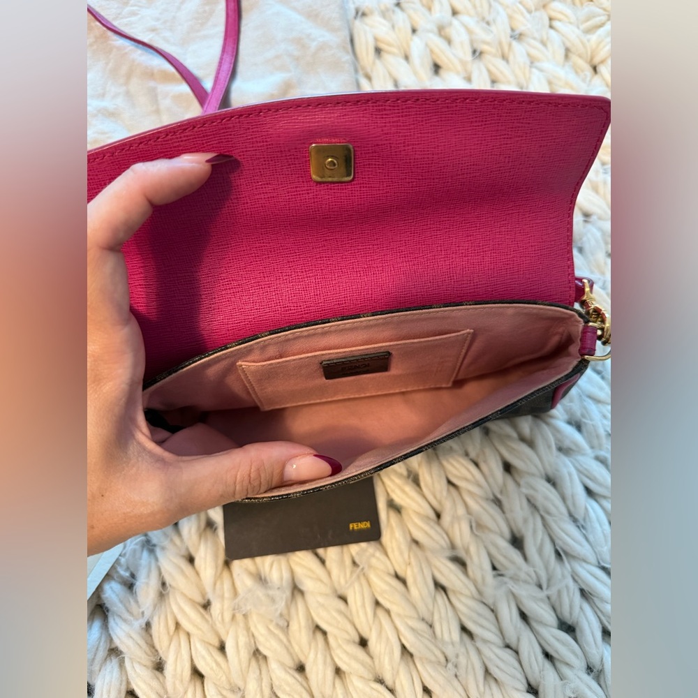Authentic FENDI 2015 Zucca Pink cyclamin & Tobacco Mini Pouch wt boxtagsdustbag - Picture 9 of 17